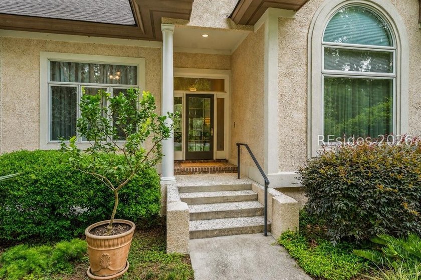 Nestled on a private circle within the prestigious Callawassie - photo 8