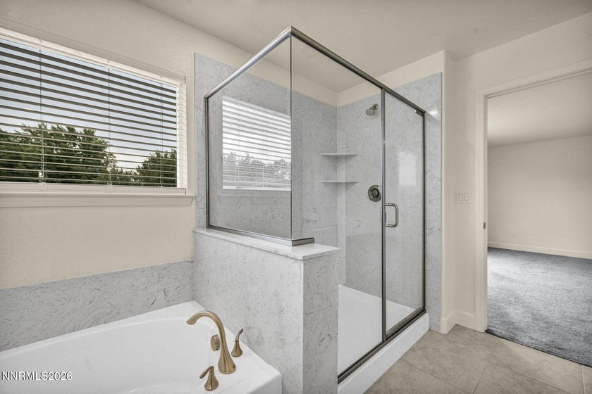 Discover comfortable living in this beautifully maintained - photo 4