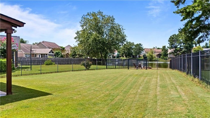 So many great updates in this home on the lake in The Preserve! - photo 28