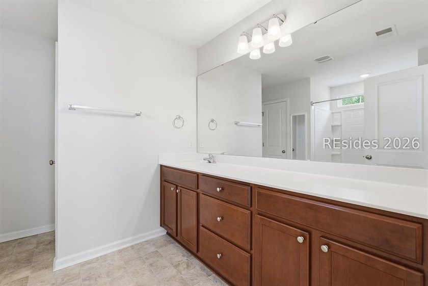 Beautiful Amelia model offering 4 bedrooms, 3.5 baths, a 2-car - photo 9