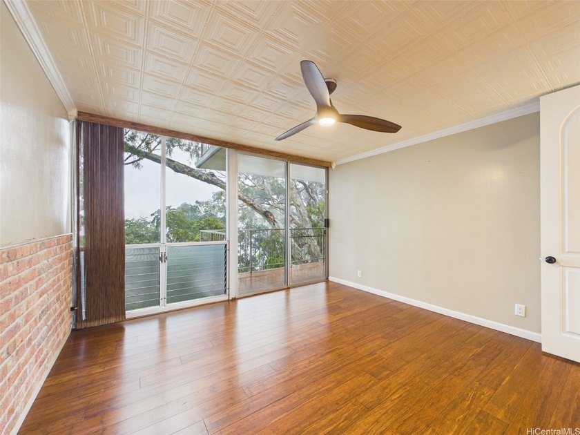 UPGRADED corner unit, lake-facing side, and an oversized covered - photo 6