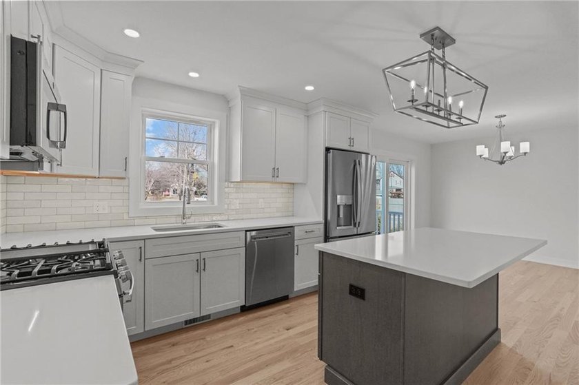 This brand new colonial style home, located in the new *40 - photo 7