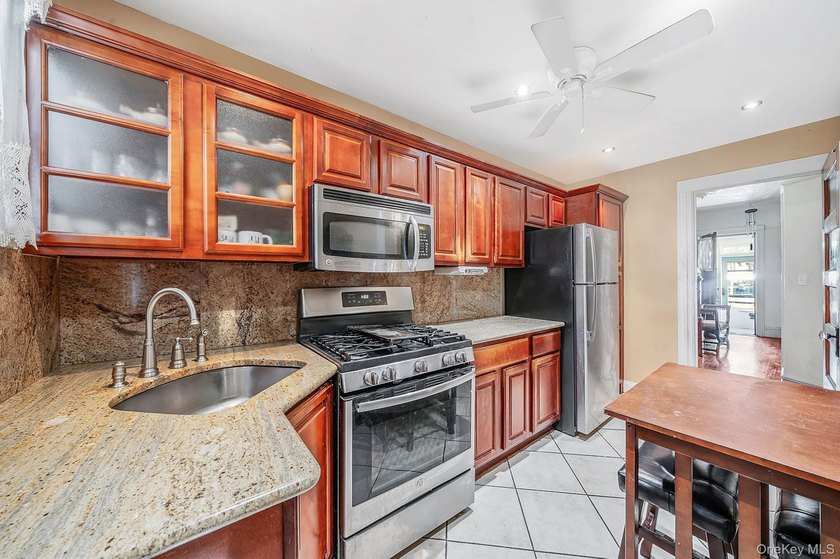 Welcome to this single family residence located in the heart of - photo 5