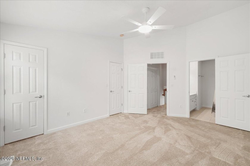 Price reduced!!! Move-in ready townhome in gated community with - photo 22