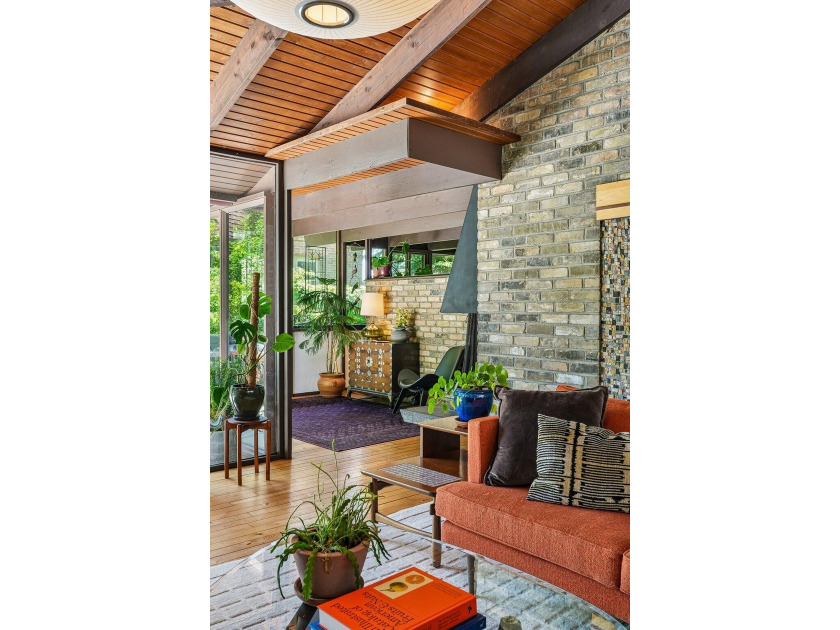 One of a Kind Mid-Century Modern home designed by renowned - photo 14