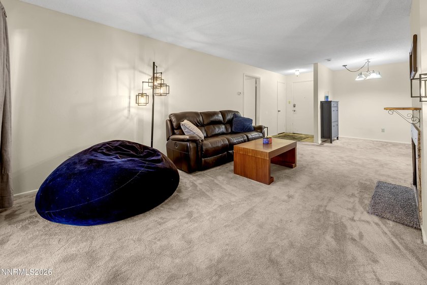 Welcome to Shoreline Villas, where the Truckee River flows just - photo 5