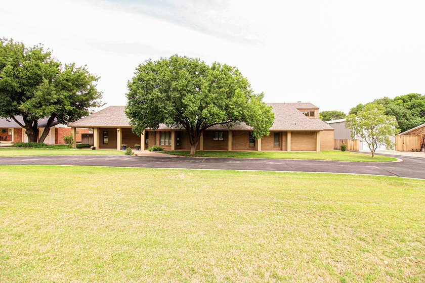 Welcome to 2606 Newcomb Street, built by Allen Teinert, a - photo 3