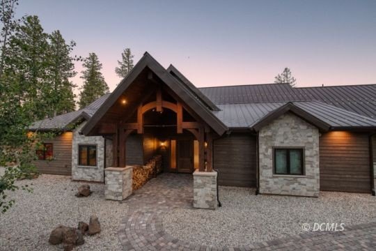 Escape the heat to your ultimate mountain sanctuary. Nestled on - photo 4