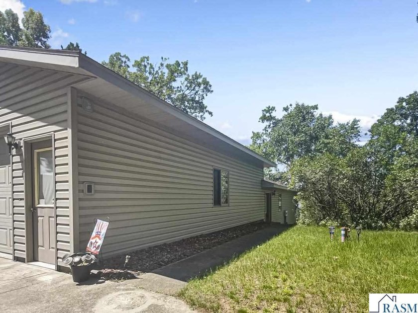 Welcome to your lakeside retreat on beautiful Stocking Lake! - photo 31