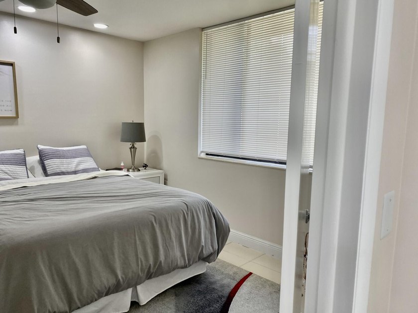 Beautiful villa located in the heart of Lake Worth within a - photo 21