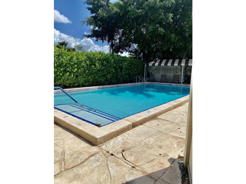 Beautiful villa located in the heart of Lake Worth within a - photo 30