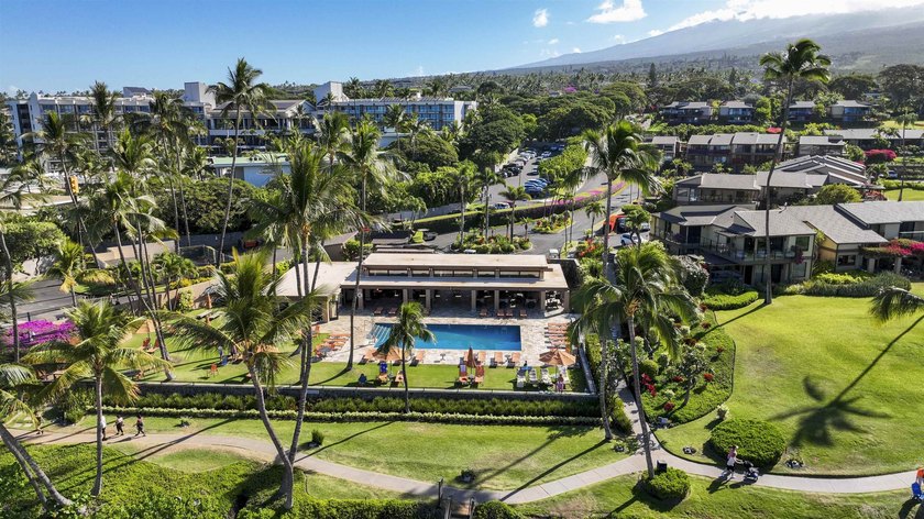 Welcome to Wailea Elua, an exclusive oceanfront, hotel-zoned - photo 2