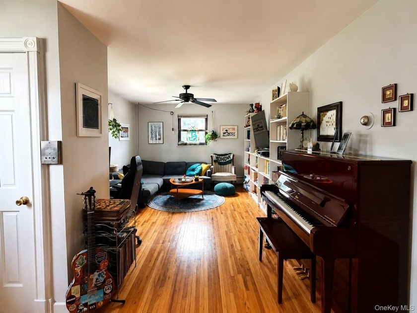 2nd Floor Unit in the Heart of Amityville Village. Close to - photo 9