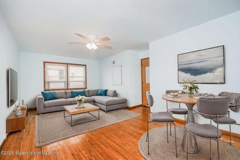 Rare opportunity to own this classic brick Hi-Ranch -- a - photo 11