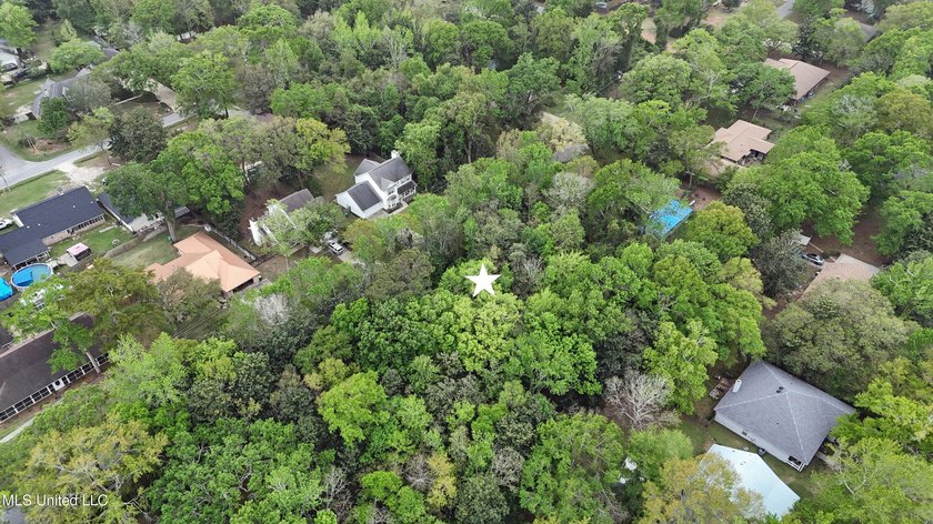 Welcome to Your Slice of Paradise on Marina Drive! Priced to - photo 6