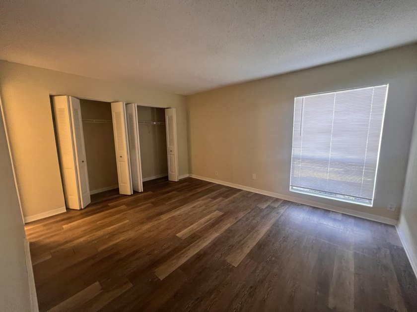 FOR SALE 2 bedroom 2 bathroom First floor condo. Cross Creek - photo 18