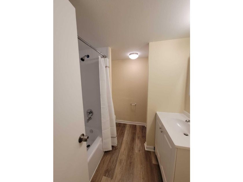 FOR SALE 2 bedroom 2 bathroom First floor condo. Cross Creek - photo 22