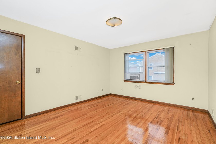 Rare opportunity to own this classic brick Hi-Ranch -- a - photo 22