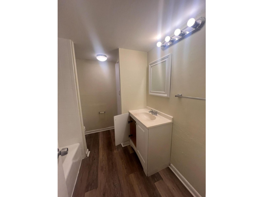 FOR SALE 2 bedroom 2 bathroom First floor condo. Cross Creek - photo 23