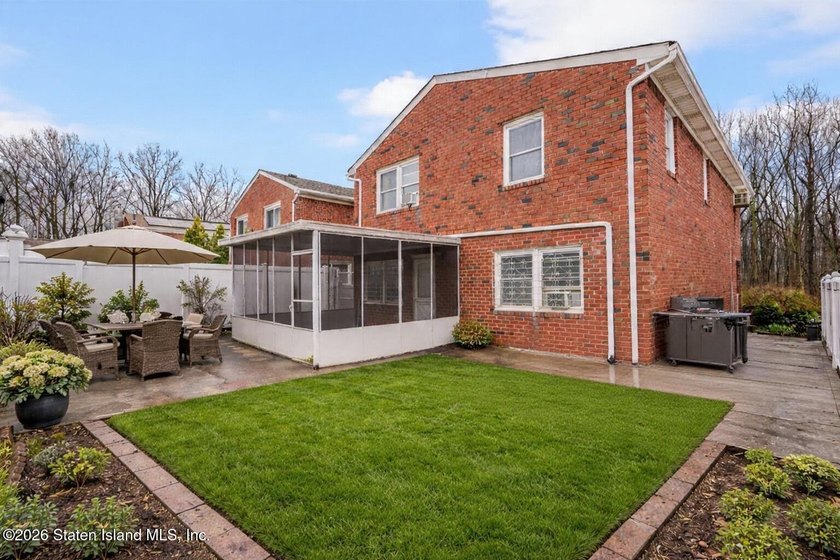 Rare opportunity to own this classic brick Hi-Ranch -- a - photo 35