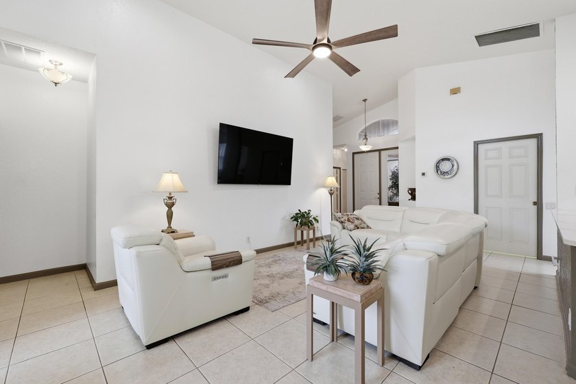 Beautiful home is in Cascades at St. Lucie West (55+ community) - photo 8