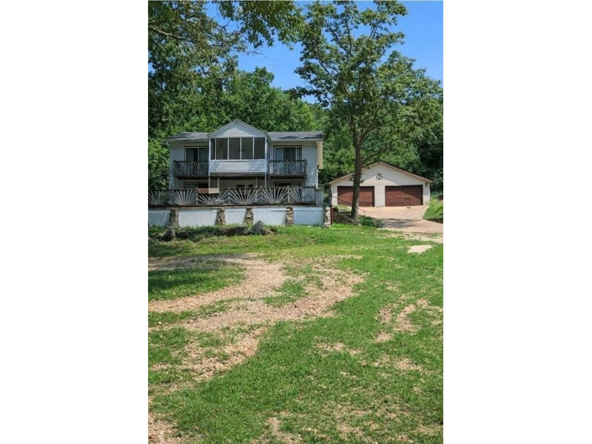 LAKE SEASON IS HERE ~ and this is the waterfront retreat you've - photo 7