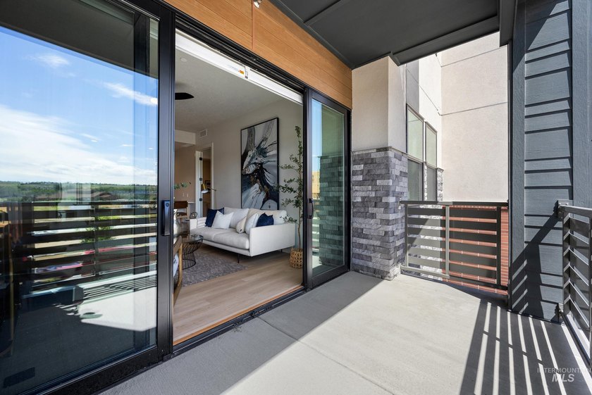 Residence 208 at the all-new Murray Building - Elevated living - photo 11