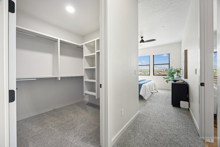 Residence 208 at the all-new Murray Building - Elevated living - photo 15