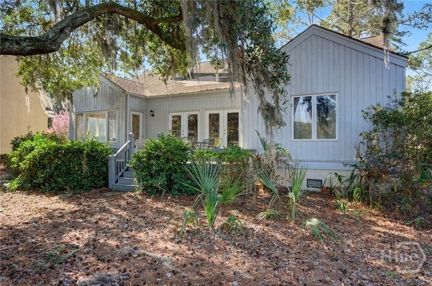 Charming patio home all on one story. Central location, close to - photo 23