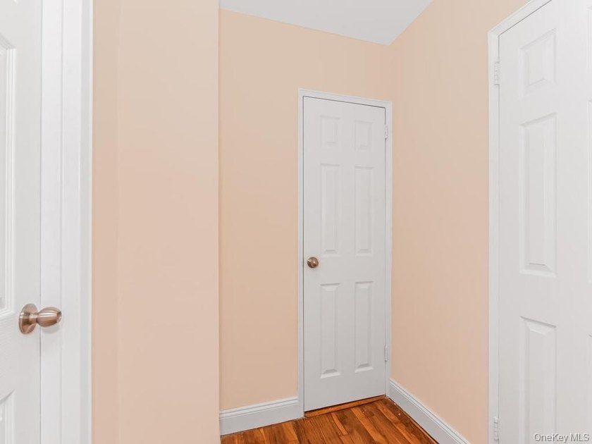 Welcome home to this spacious, bright and updated studio coop - photo 6