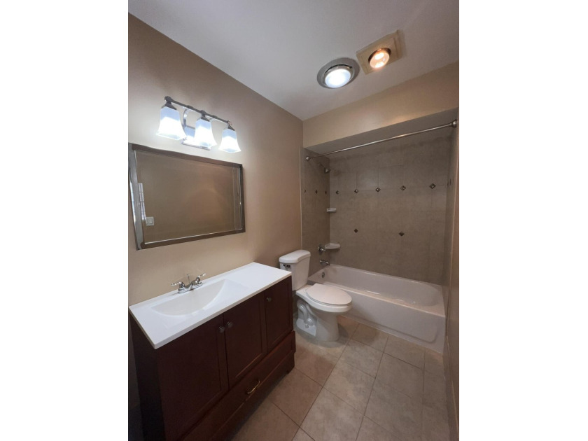 Charming 2-bedroom townhome located in the heart of Coral - photo 13