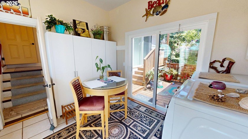 Turn-of-the-Century Charm with Ocean Views &amp; Income - photo 31