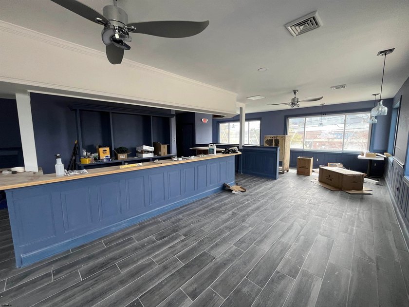 Well-Established Atlantic City Bar &amp; Restaurant Opportunity! - photo 3