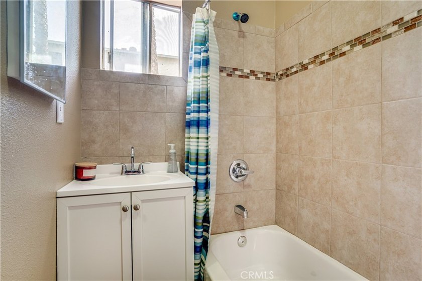 925 S Grand Ave - photo 14