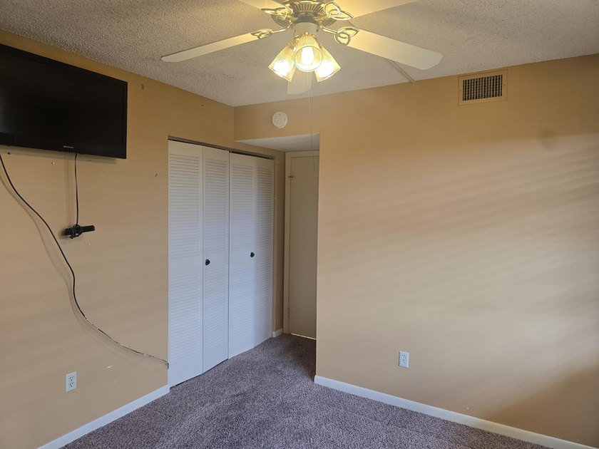 FULL 2/2 , 3Rd FLOOR ELEVATOR BLDG, FANTASTIC WATER VIEW !! - photo 8
