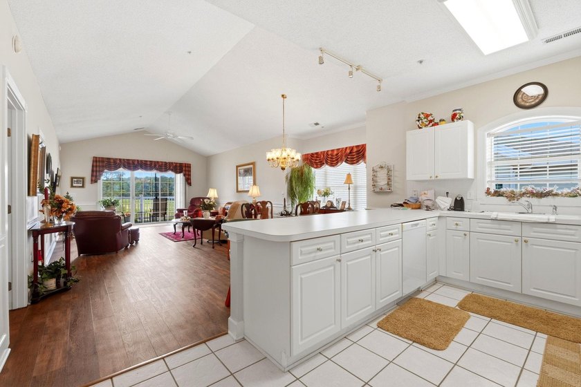 Discover the perfect blend of comfort and coastal convenience in - photo 7