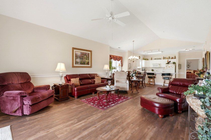 Discover the perfect blend of comfort and coastal convenience in - photo 9