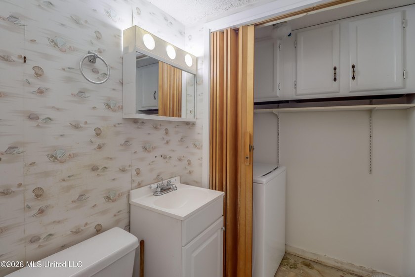 Located within the gated Colony Park Condominium community, this - photo 12