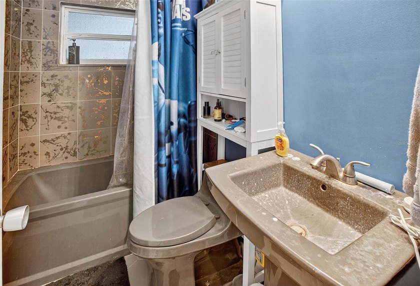 Under contract-accepting backup offers. Short Sale. BACK ON THE - photo 14