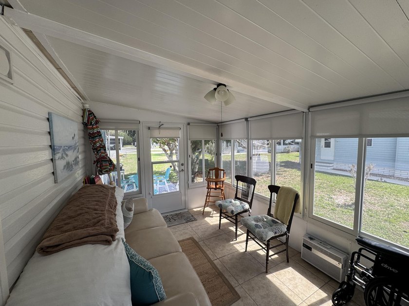 Check out this fully updated 2 BED 2 BATH double wide home on a - photo 14