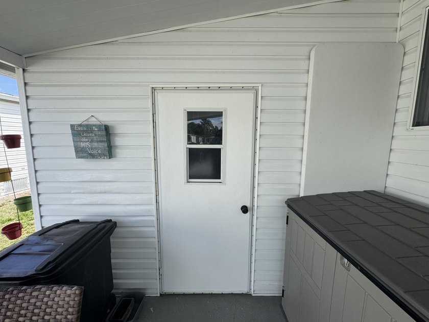 Check out this fully updated 2 BED 2 BATH double wide home on a - photo 15