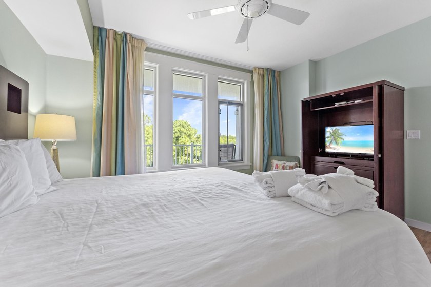 ***Best Price 'Bayview' Condo*** in the Baytowne Village. This - photo 22
