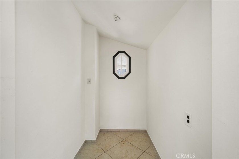821 S Orange - photo 26