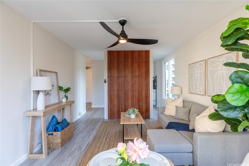 Fully remodeled Waikiki condo at Rosalei! Welcome home to this - photo 2