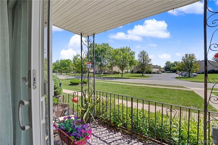 Welcome to easy, maintenance-free living in the highly desirable - photo 11
