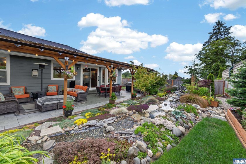 Some homes check all the boxes. This one quietly exceeds them - photo 20