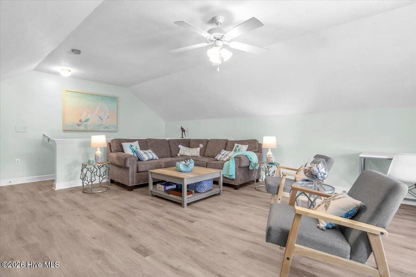 Experience refined living in this impeccably appointed 4-bedroom - photo 31