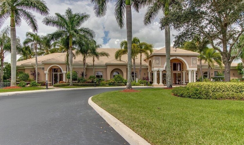 Welcome to this beautifully maintained 5-bedroom, 3-bath pool - photo 40