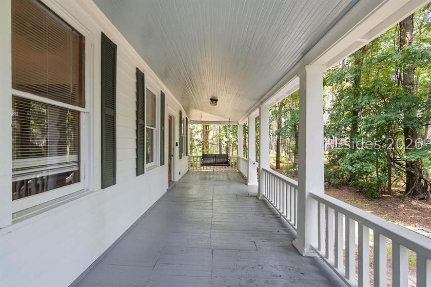 628 Robert Smalls Parkway offers a versatile residential - photo 3