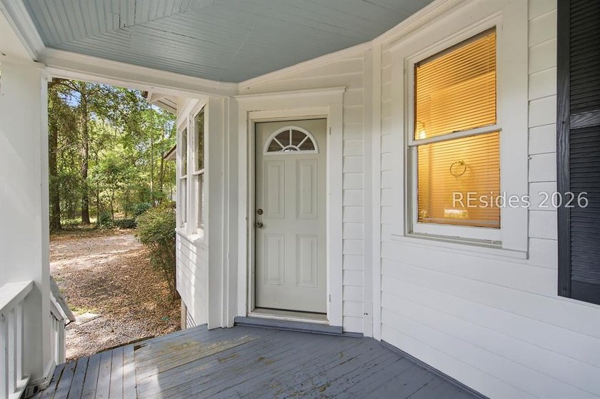 628 Robert Smalls Parkway offers a versatile residential - photo 6